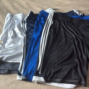 4 pairs of basketball shorts. Size 3xl